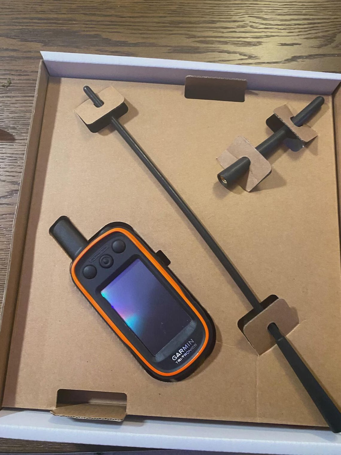 Garmin Alpha 300 TT25 Combo – Handheld GPS and Dog Collar for Hunting & Training, New Full Box