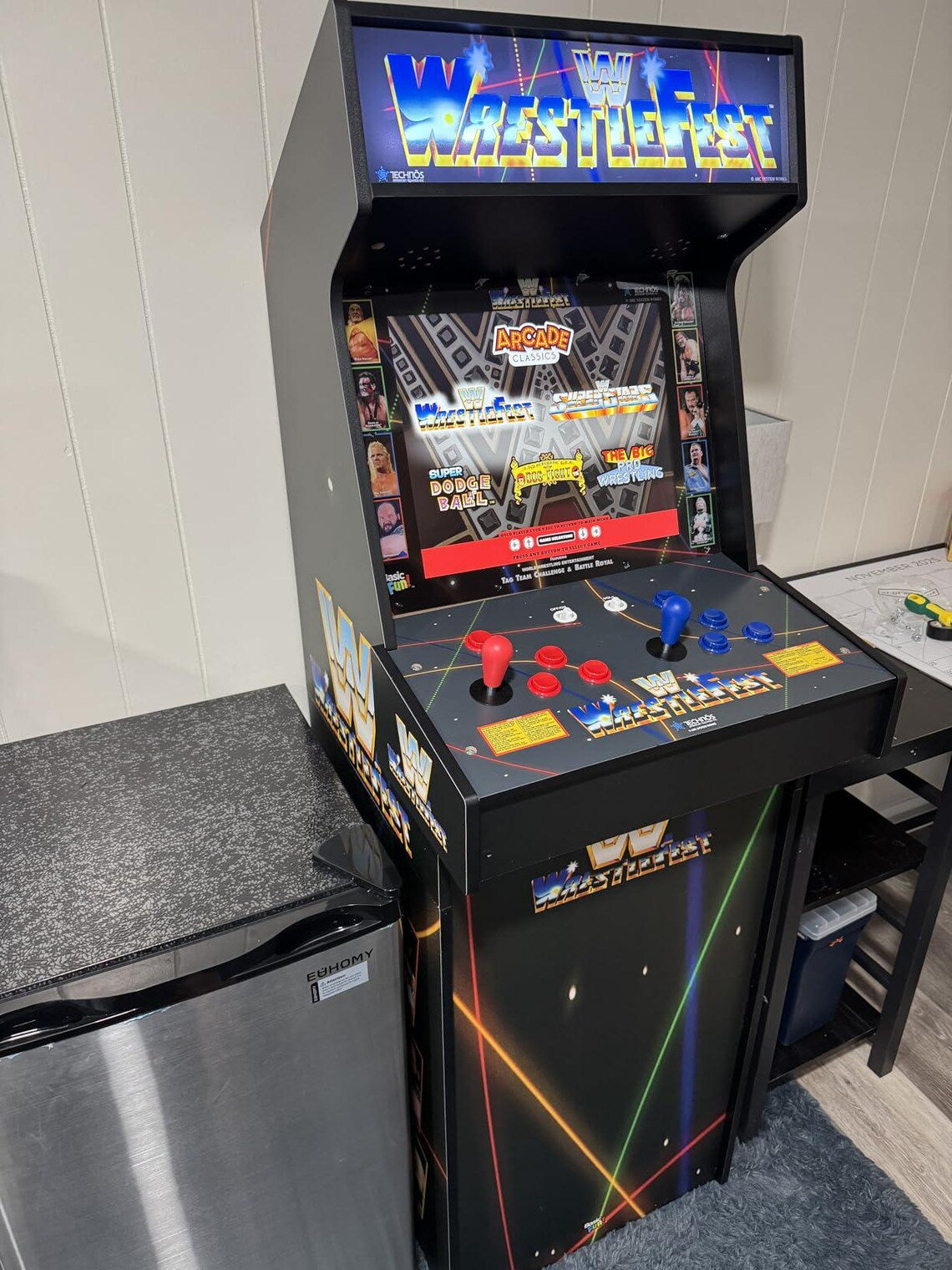 Classic WWE Arcade Cabinet, 5 Built-In Games, 17" LCD Display, Retro Game Room or Basement Decor - NEW